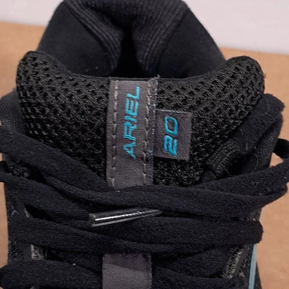 Brooks Ariel 20 Shoes Women 8 B Black Blue Athletic Running Sneakers 1203151B064